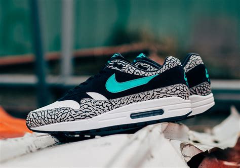 fake nike atmos|nike air max retro atmos.